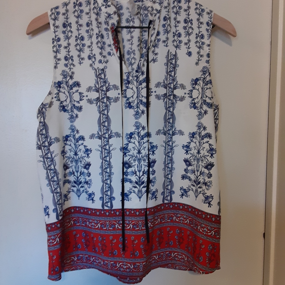 West Moon, M, White, red, blue print